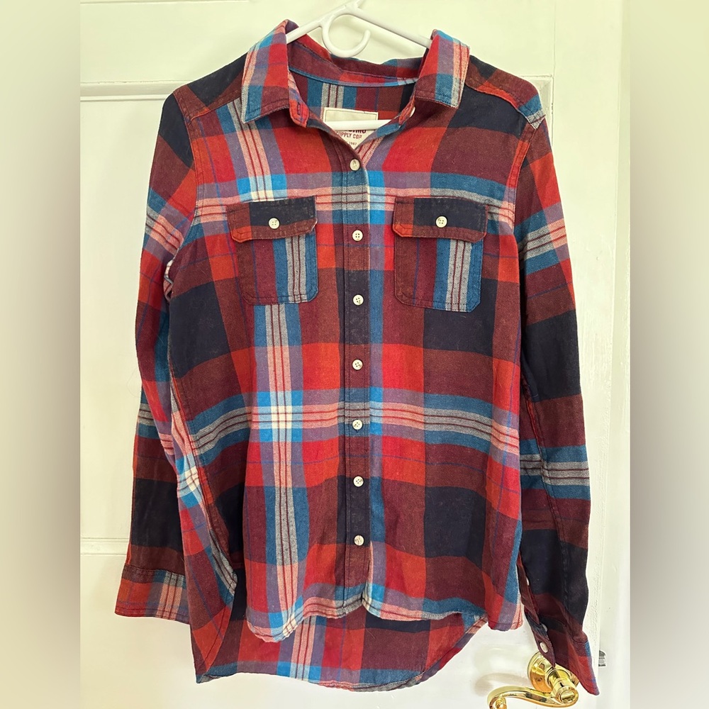 Mossimo red and blue flannel button shirt